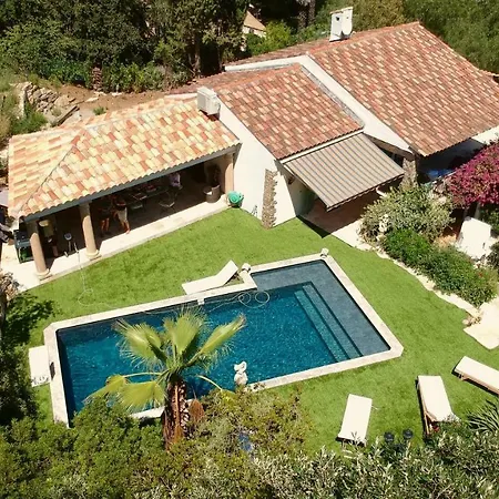 Kwatera prywatna Provencale De Charme Avec Piscine *