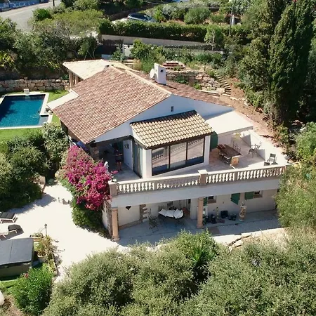 Provencale De Charme Avec Piscine *