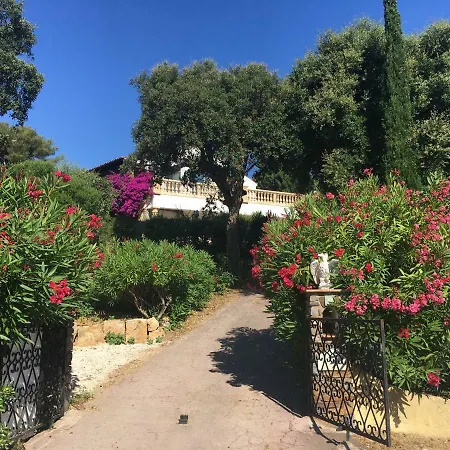 Provencale De Charme Avec Piscine